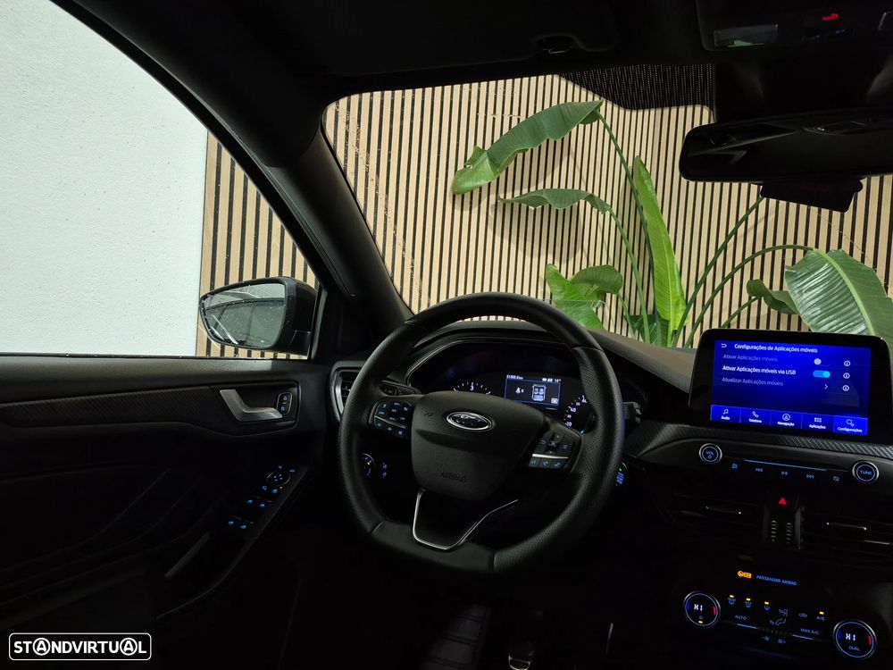 Ford Focus 1.5 TDCi ECOBlue ST-Line - 13