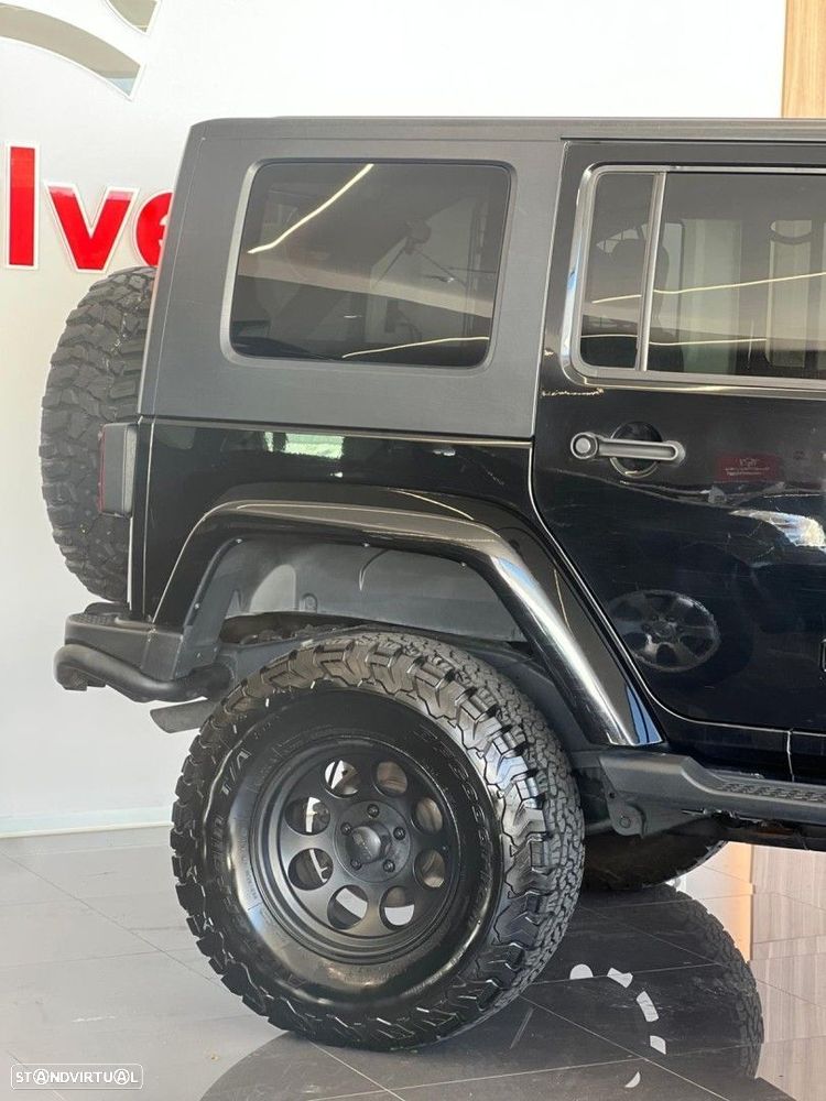 Jeep Wrangler Unlimited 2.8 CRD DPF Sport - 8