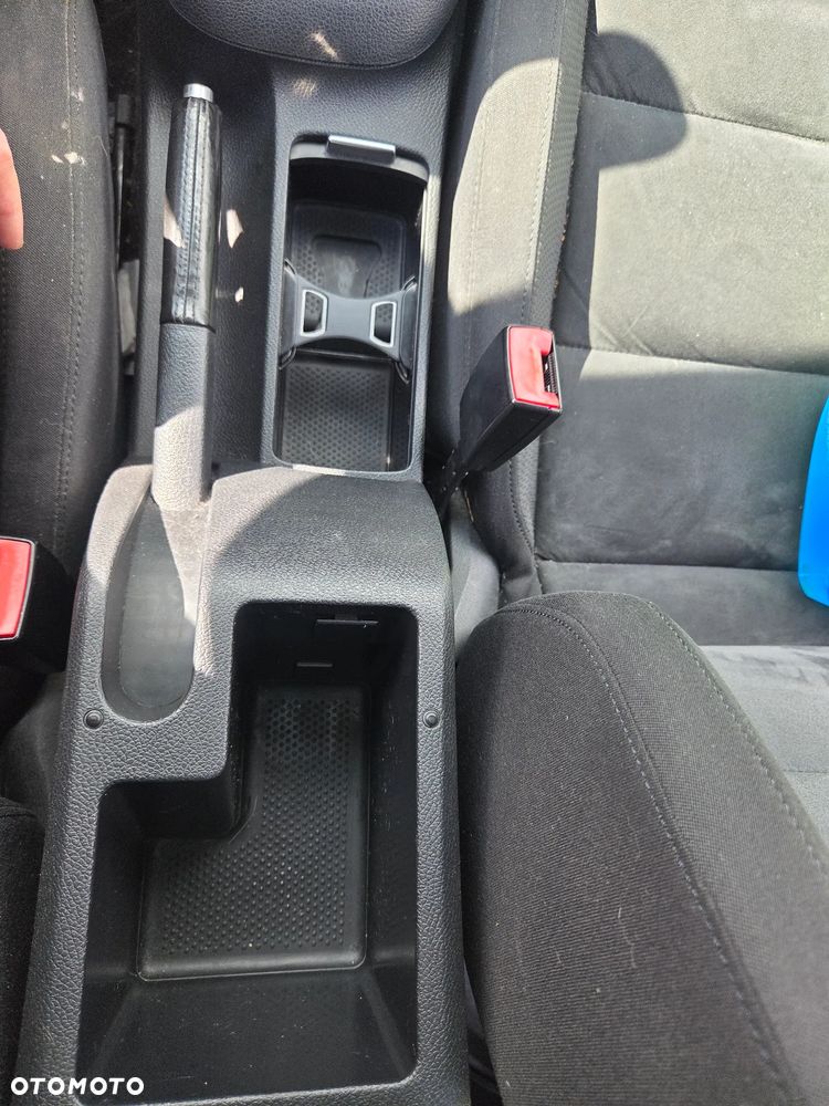 Volkswagen Golf 2.0 TDI Highline - 15
