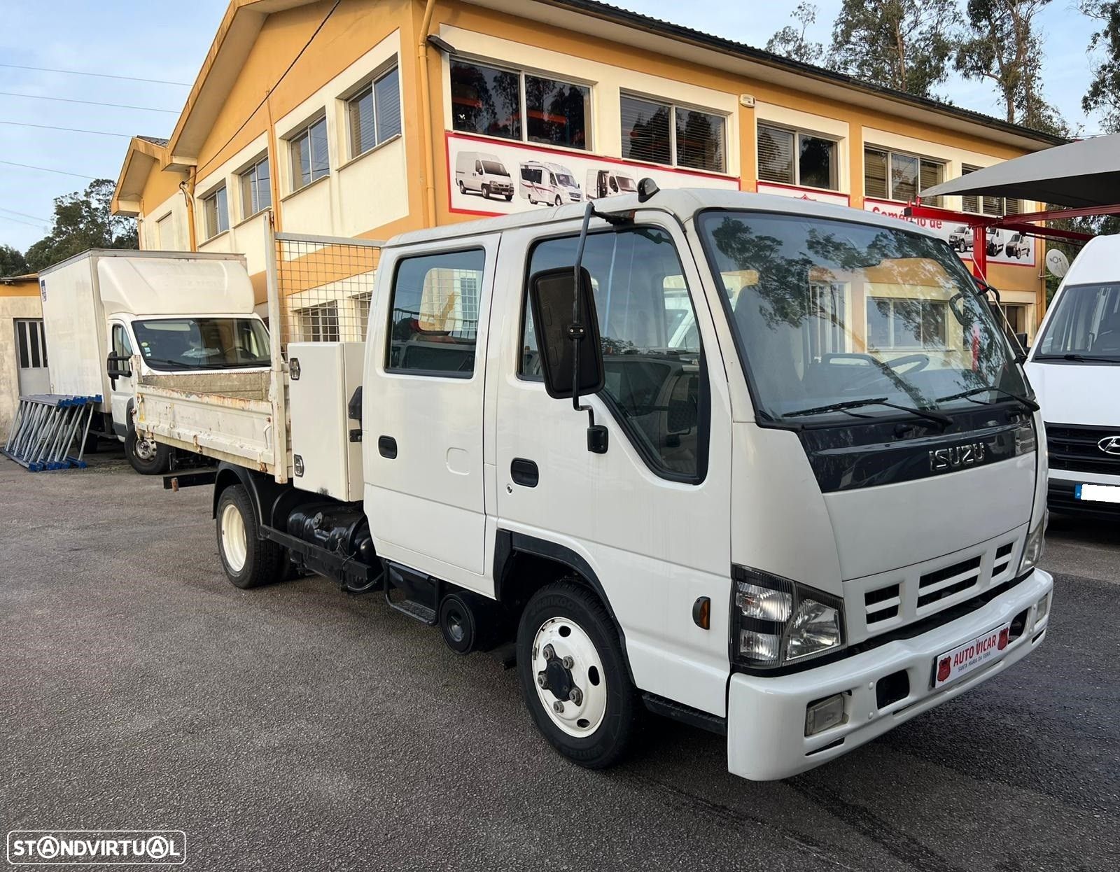 Isuzu NPR 3.0 D 150.35/34 CD Aut. - 1