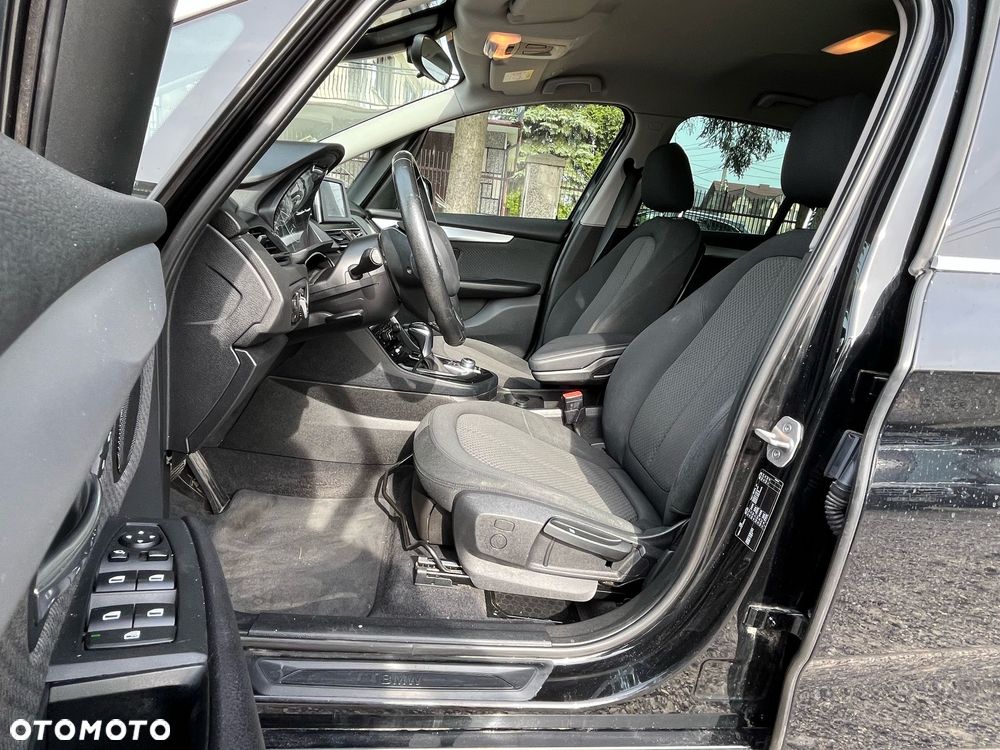 BMW Seria 2 218d Sport-Aut Advantage - 12