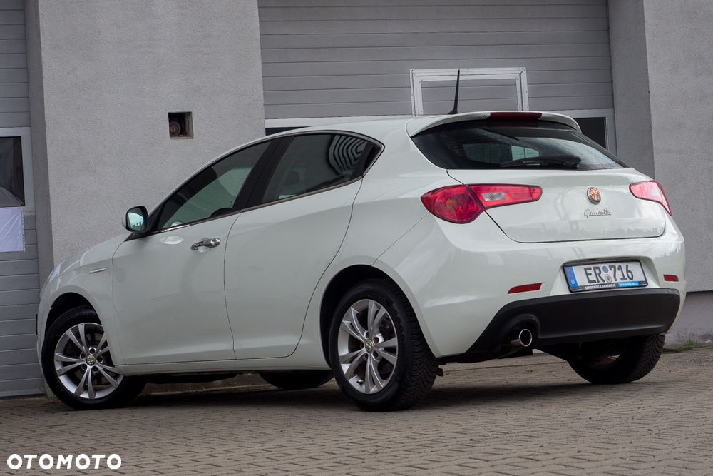 Alfa Romeo Giulietta 1.4 TB 16V Multiair Turismo - 10