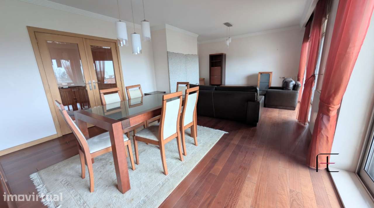 Apartamento T2 Arrendamento em Cedofeita, Santo Ildefonso, Sé, Miragai - Grande imagem: 2/13