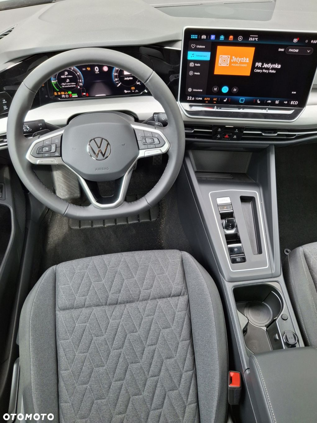 Volkswagen Golf - 12