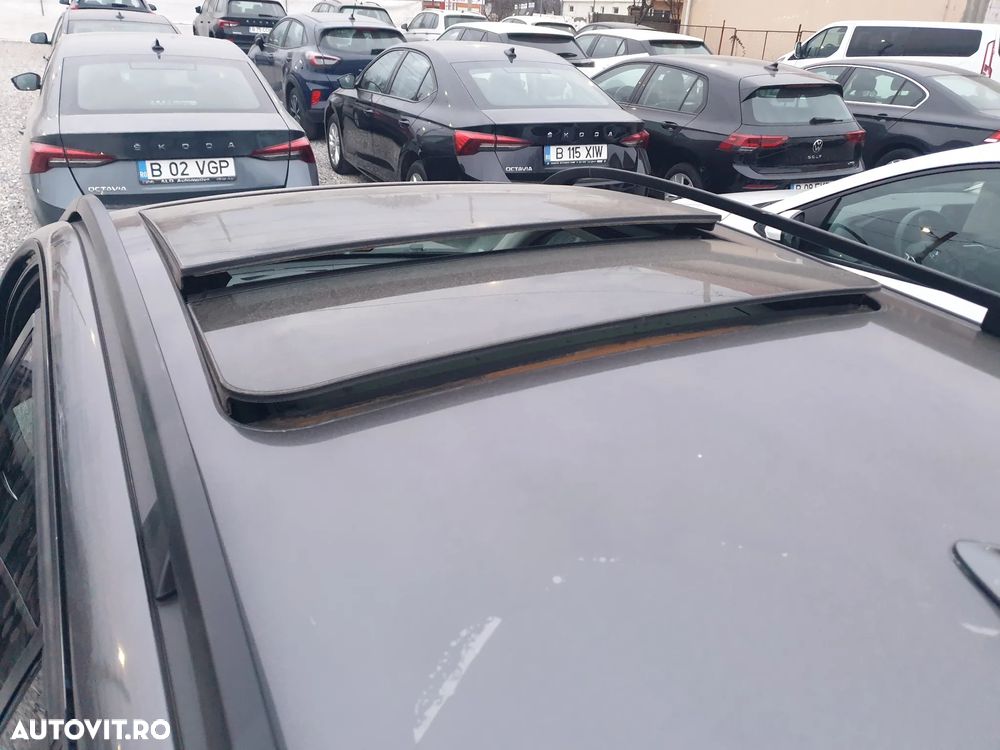 BMW Seria 3 320d DPF Efficient Dynamics Edition - 34