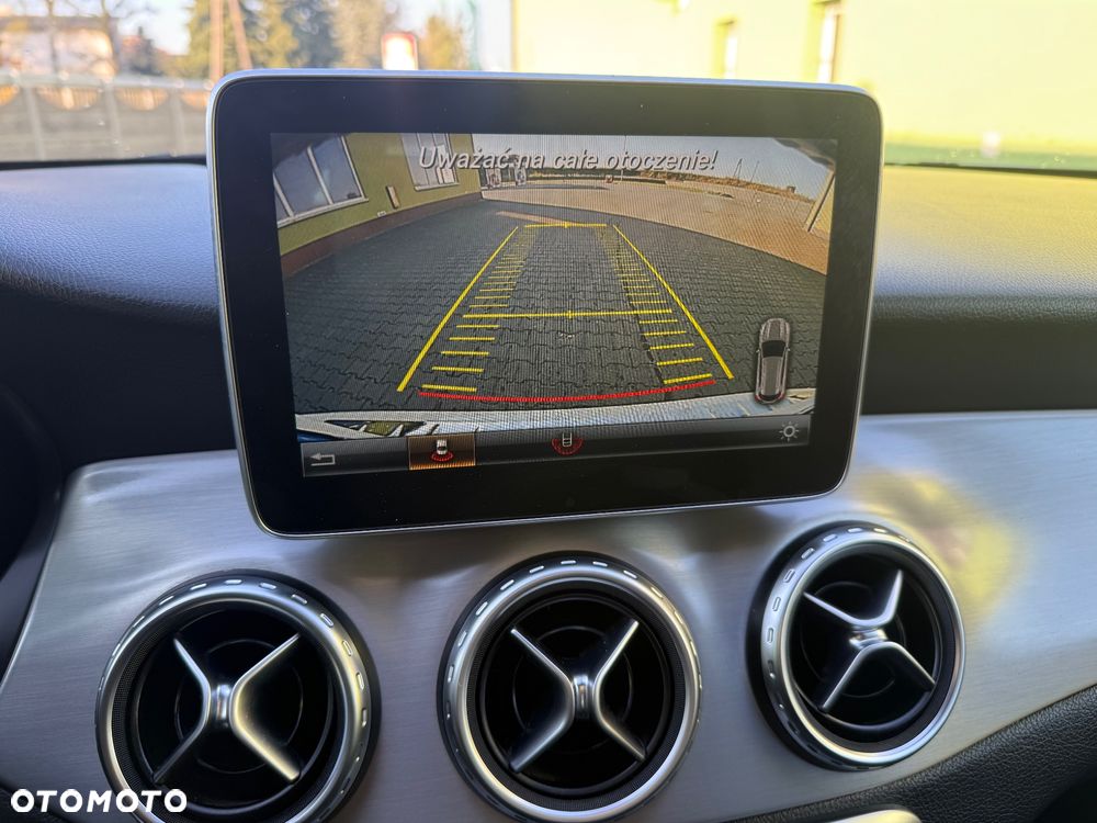 Mercedes-Benz GLA 200 (CDI) d 7G-DCT AMG Line - 12