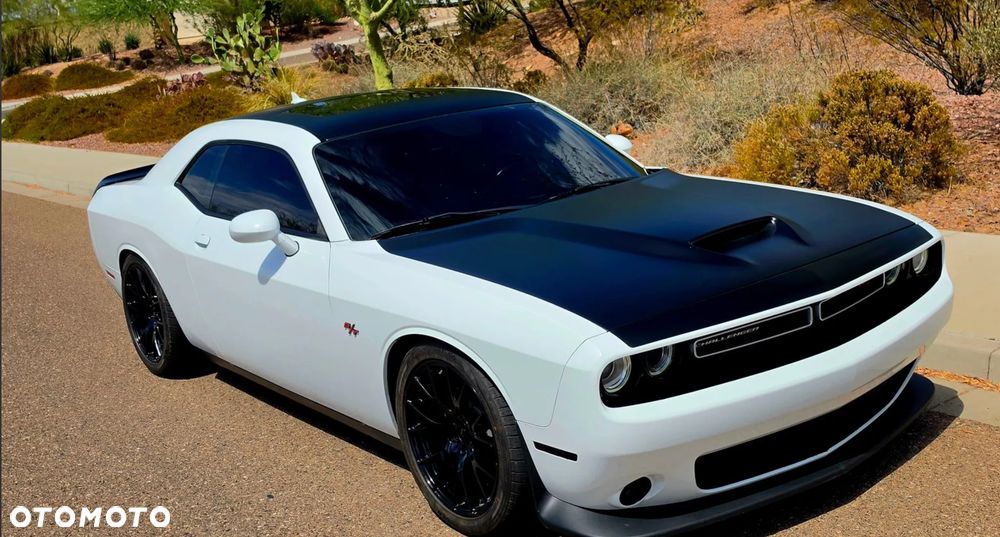 Dodge Challenger - 3