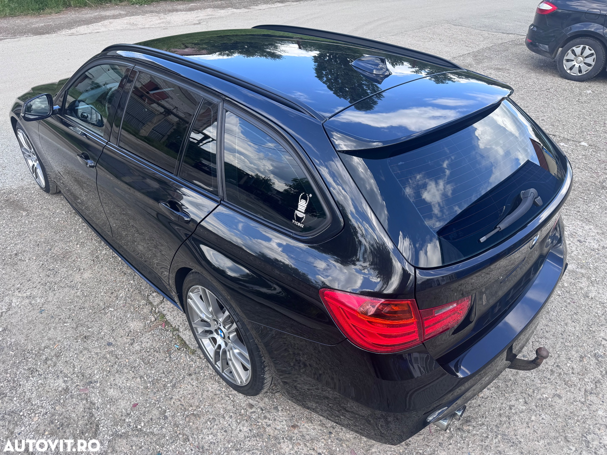 BMW Seria 3 320d DPF Touring Aut. Edition Sport - 5