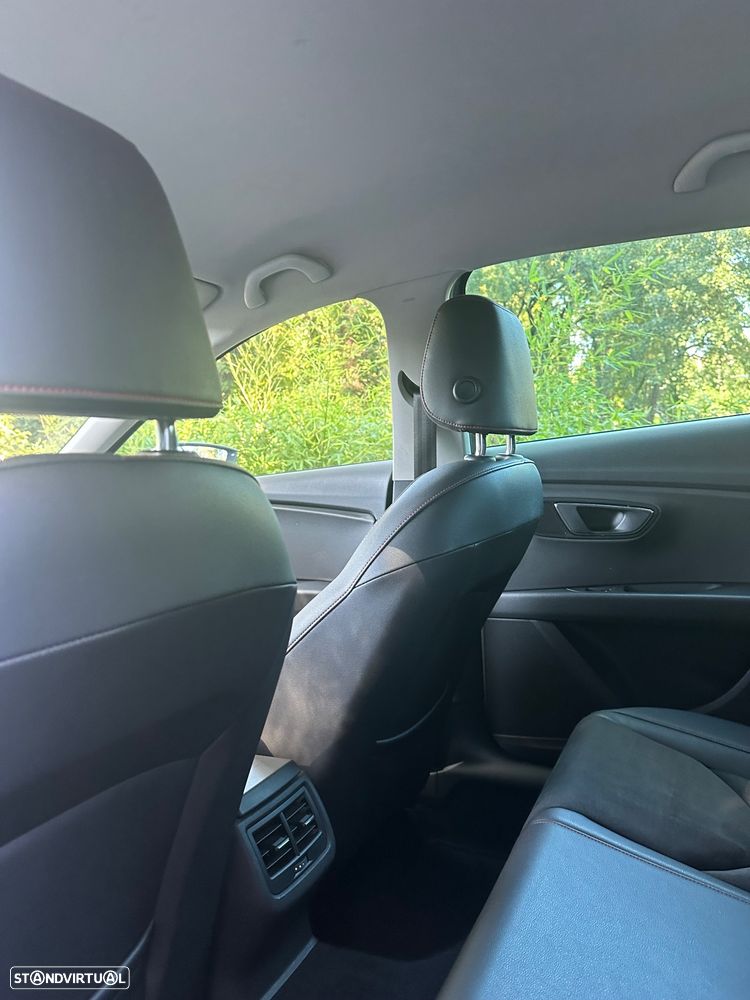 SEAT Leon 2.0 TDI DPF FR - 33