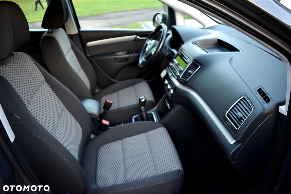 Volkswagen Sharan 2.0 TDI BlueMotion Technology Highline - 24