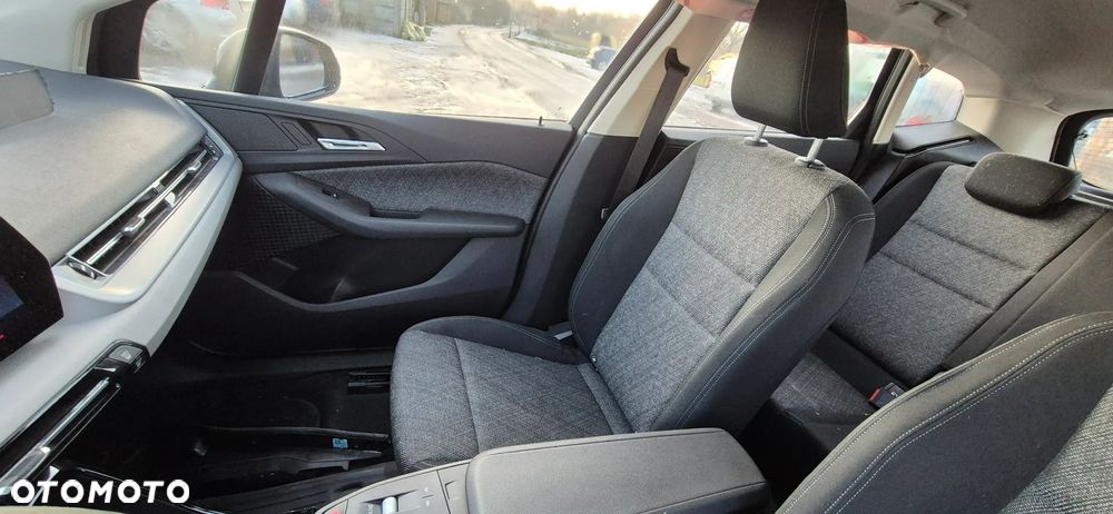 BMW Seria 2 218i Advantage - 27