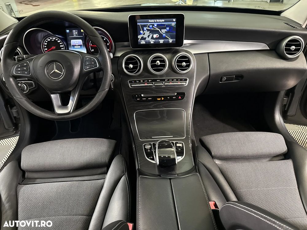 Mercedes-Benz C - 10