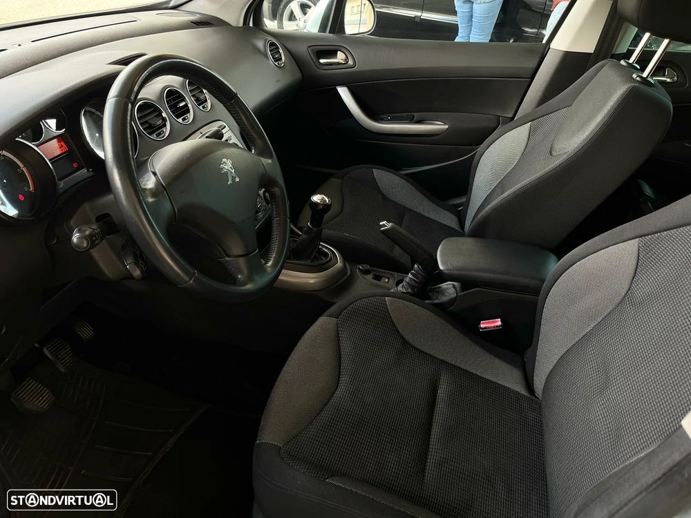 Peugeot 308 SW 1.6 HDi Executive - 4