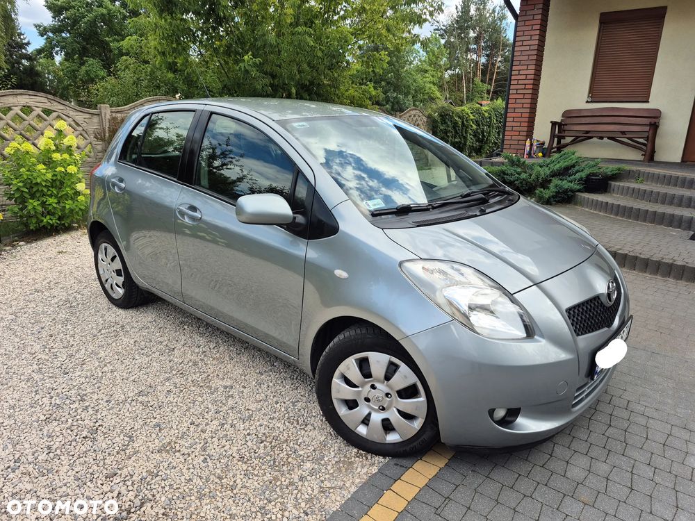 Toyota Yaris 1.3 VVT-i Sol - 16
