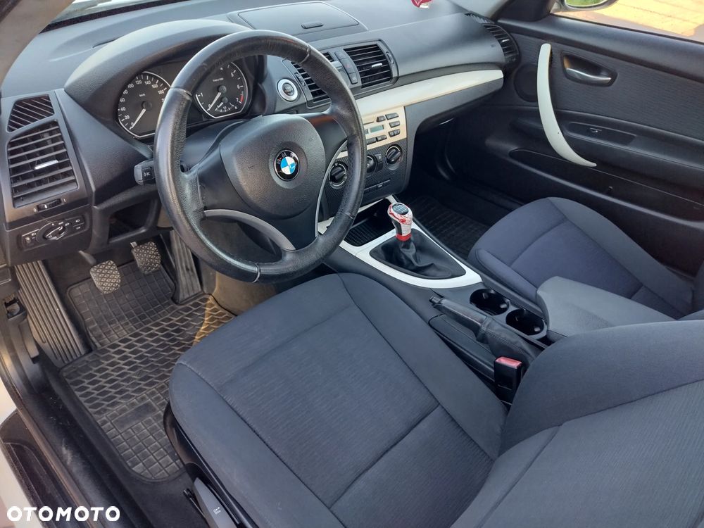 BMW Seria 1 116i - 18