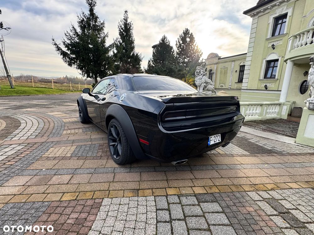 Dodge Challenger 5.7 R/T - 5