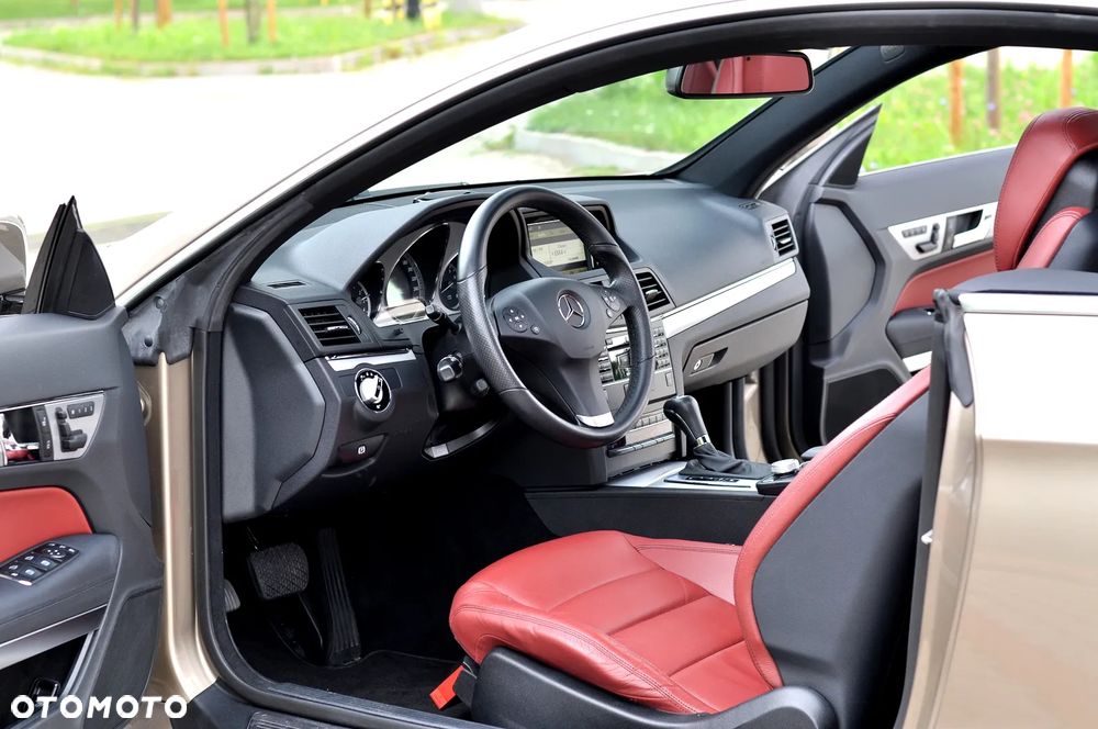 Mercedes-Benz Klasa E 350 CGI BlueEFFICIENCY 7G-TRONIC Avantgarde - 17