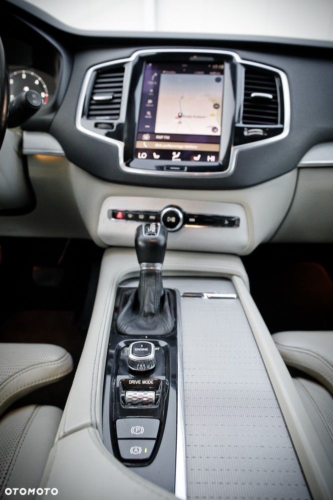 Volvo XC 90 D5 AWD Inscription 7os - 22