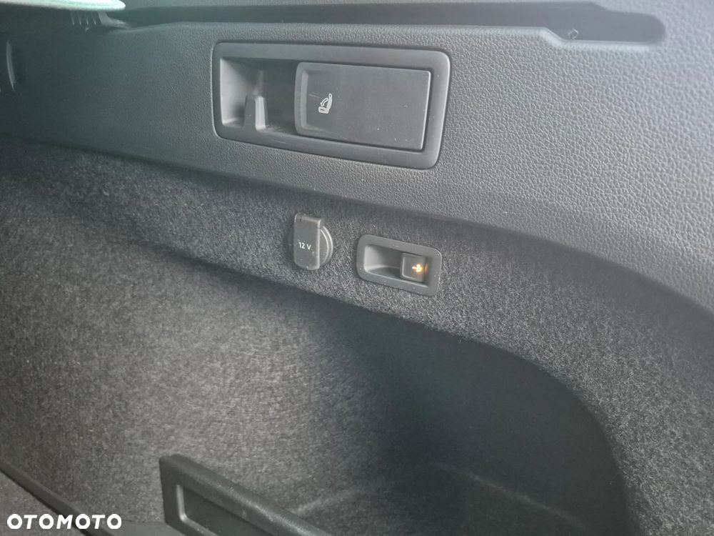 Volkswagen Passat 1.5 TSI EVO Highline - 18