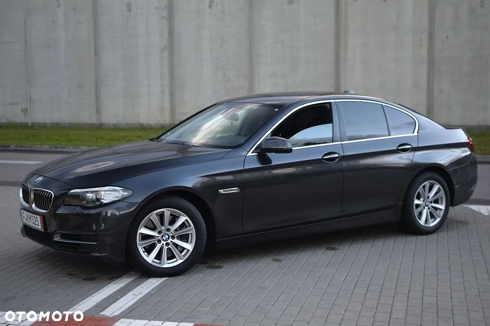 BMW Seria 5 525d Sport-Aut - 4