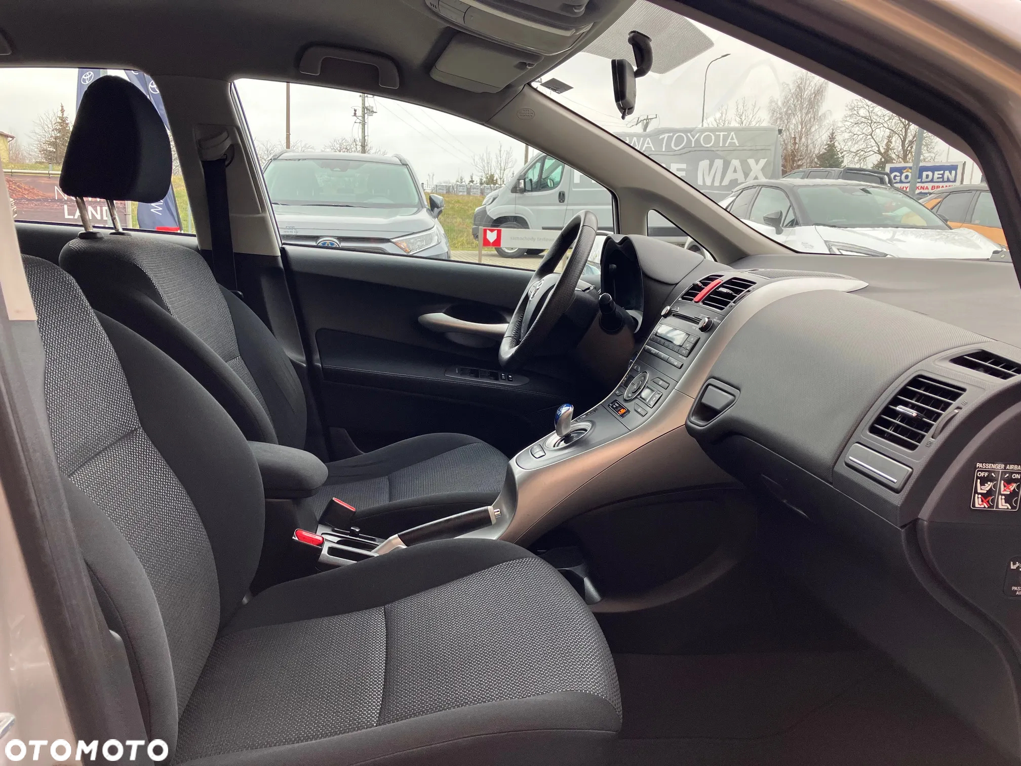 Toyota Auris 1.8 HSD Luna - 14