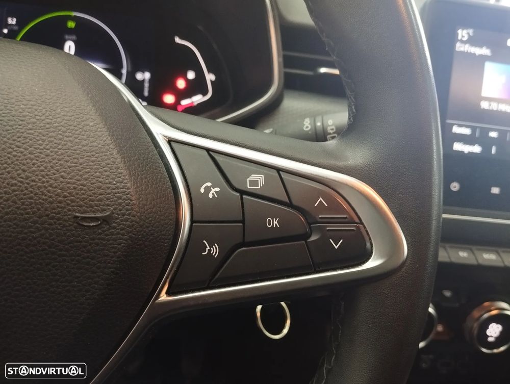 Renault Clio 1.6 E-Tech Intens - 19