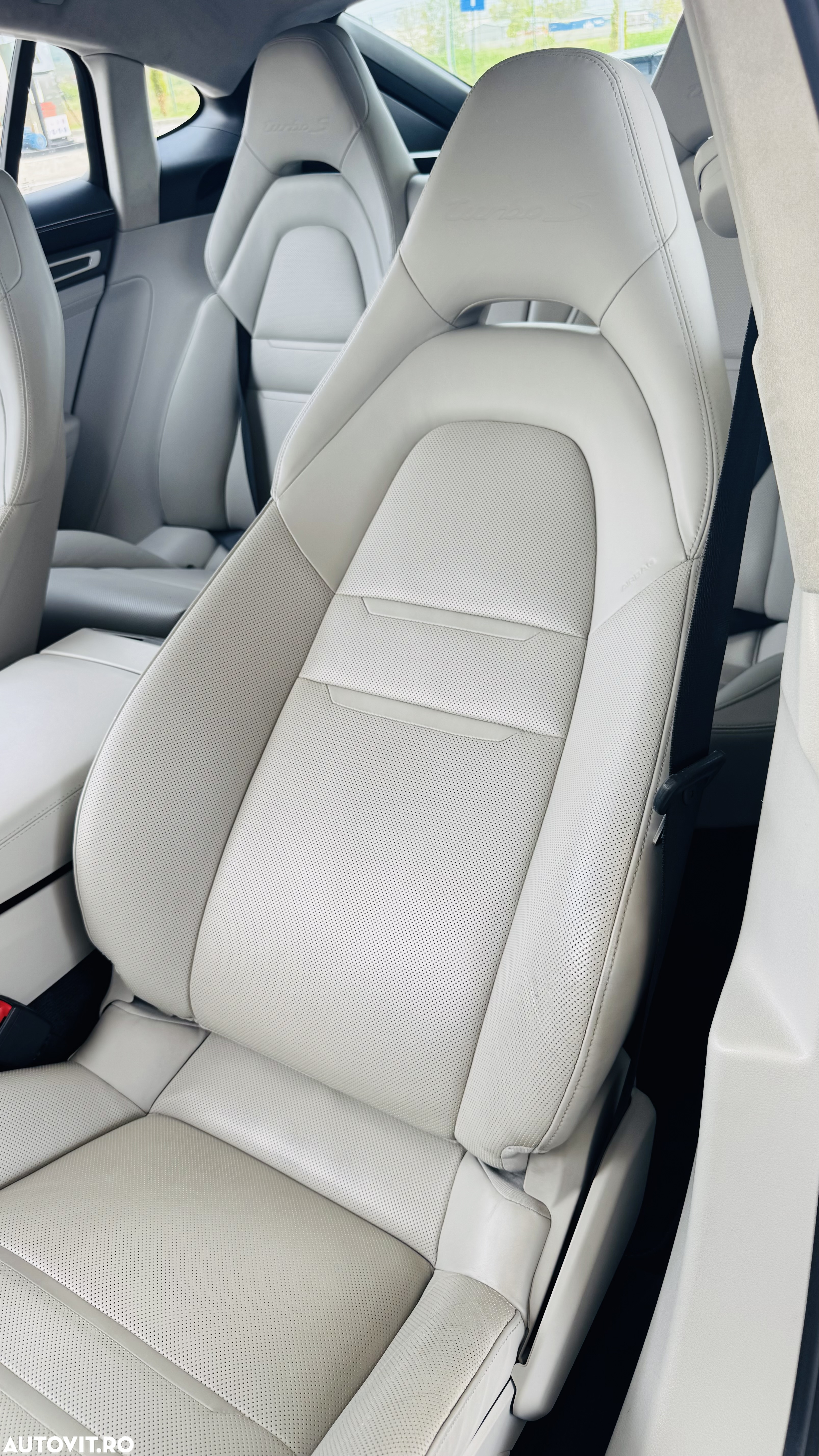 Porsche Panamera - 11