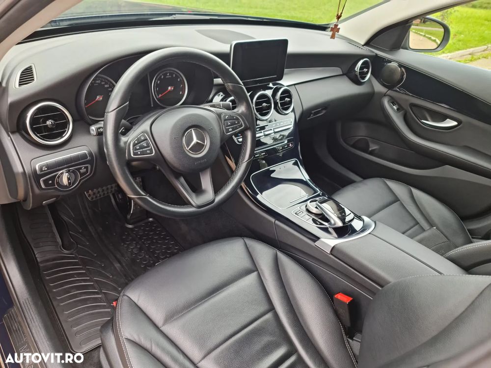 Mercedes-Benz C - 3