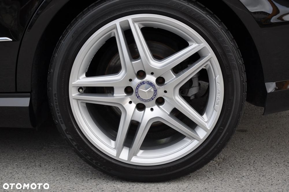 Mercedes-Benz Klasa E 250 CDI 4-Matic BlueEff Avantgarde - 37