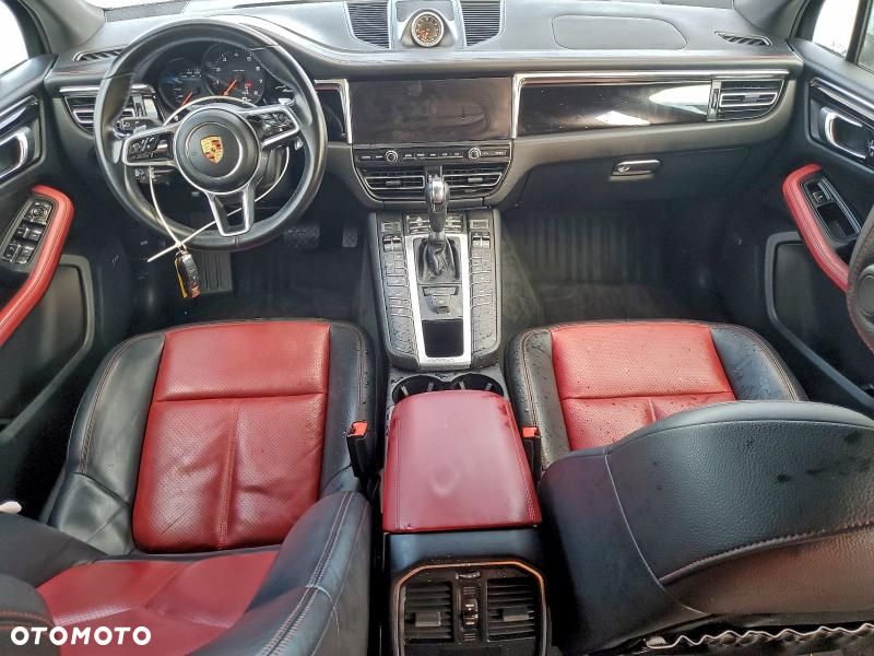 Porsche Macan - 12