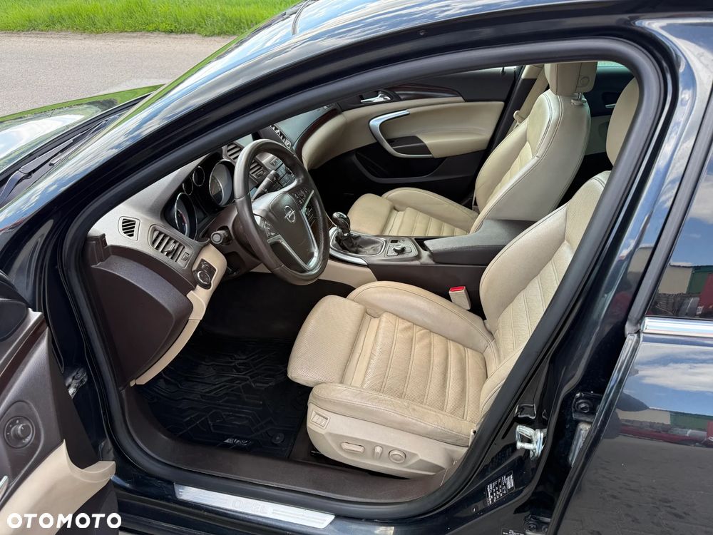 Opel Insignia - 15