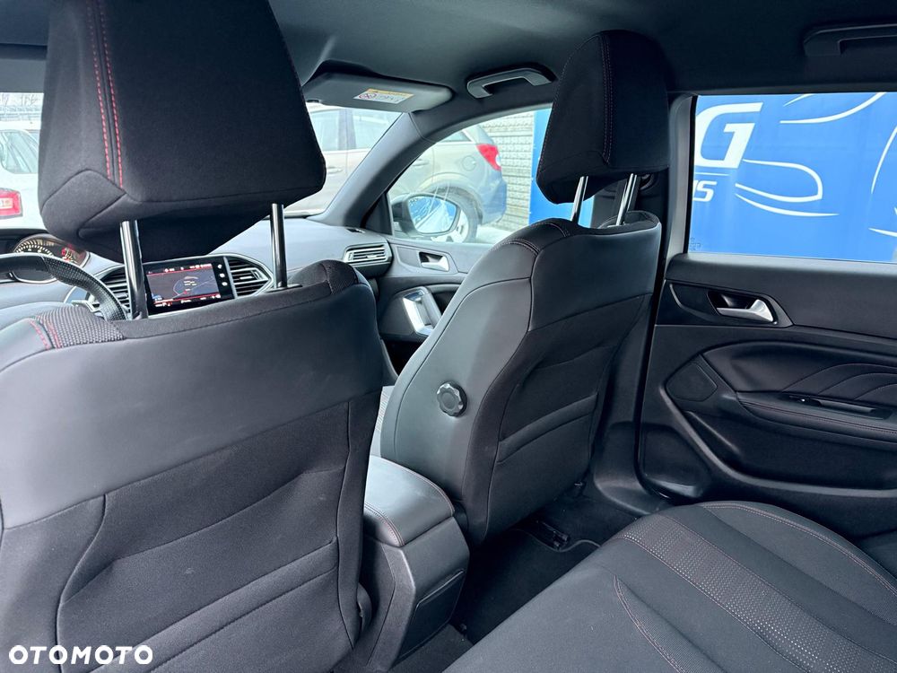 Peugeot 308 1.2 PureTech GT S&S EAT8 - 14