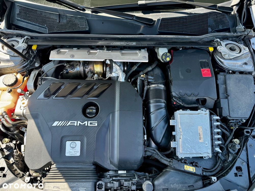 Mercedes-Benz CLA - 11