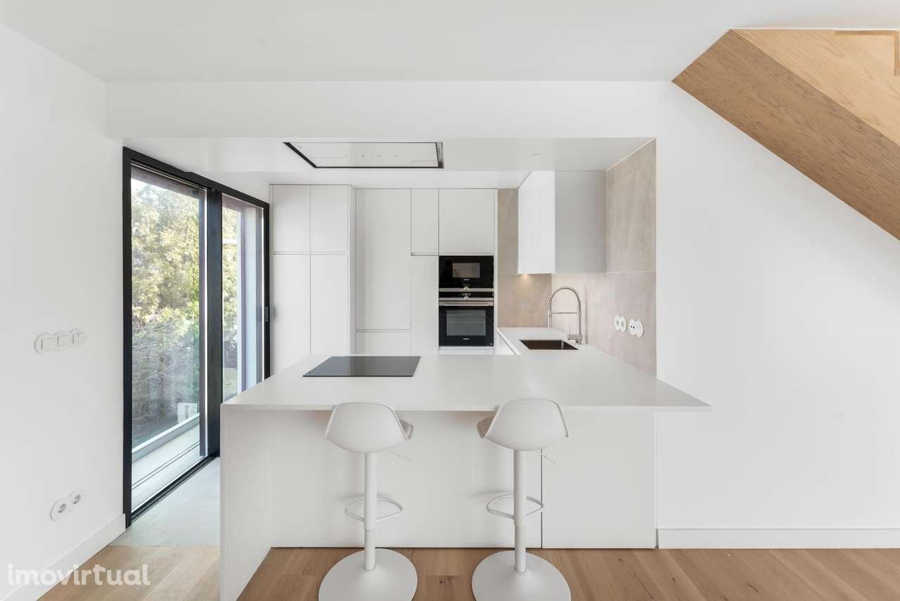 Apartamento T3 + 1 com estacionamento, Monte Estoril, Cascais - Grande imagem: 5/31