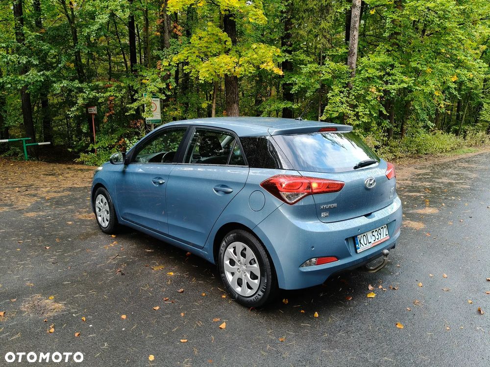 Hyundai i20 blue 1.2 Select - 5