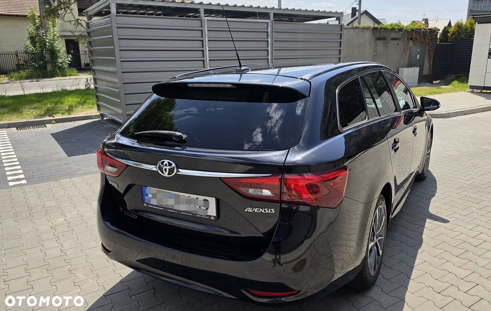 Toyota Avensis Touring Sports 2.0 D-4D Business Edition - 4