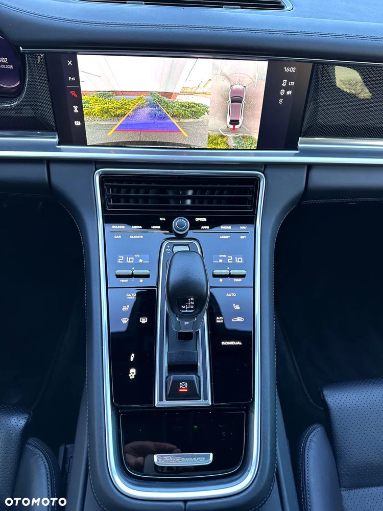 Porsche Panamera - 23