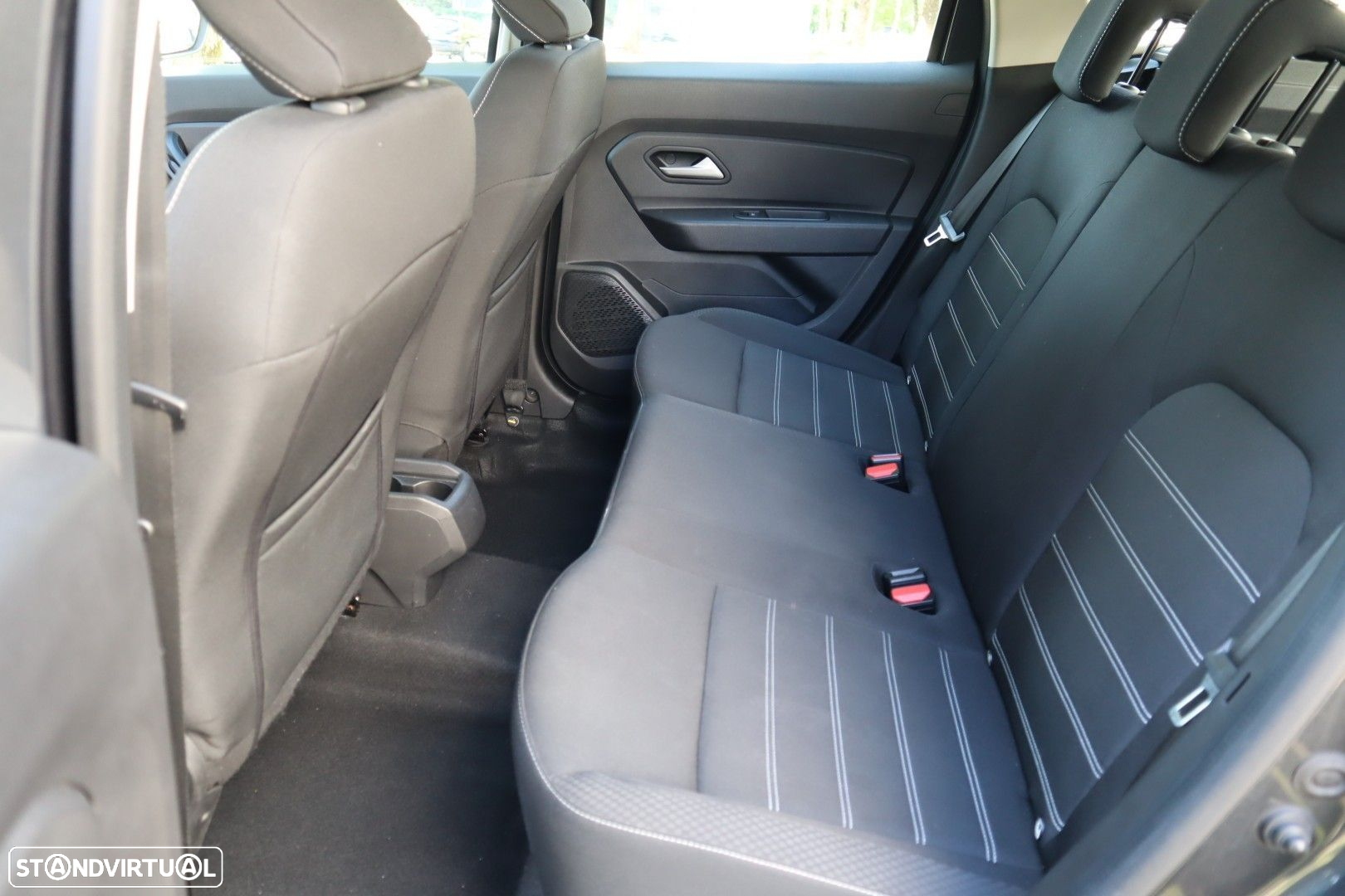 Dacia Duster 1.0 TCe Comfort - 11