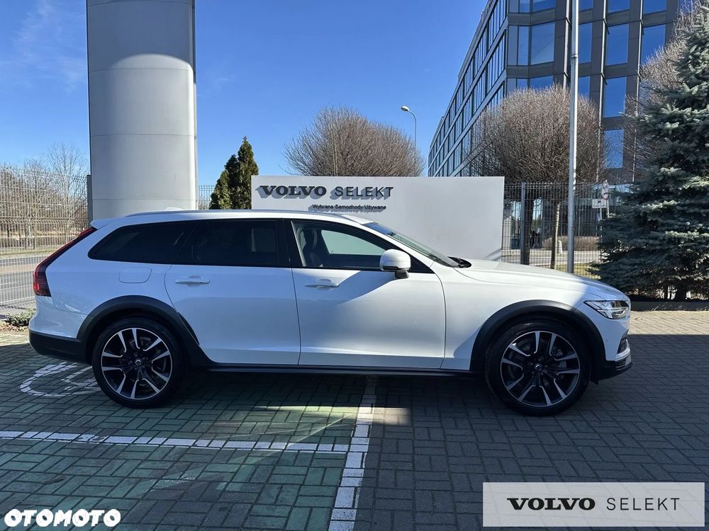 Volvo V90 Cross Country B5 B AWD Ultimate - 6