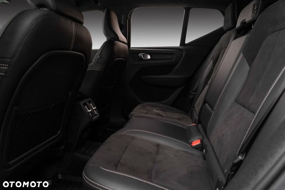 Volvo XC 40 T4 AWD Geartronic R-Design - 25