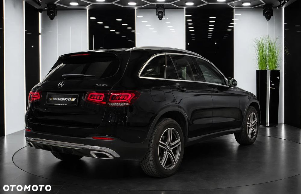 Mercedes-Benz GLC 200 4Matic 9G-TRONIC AMG Line - 5