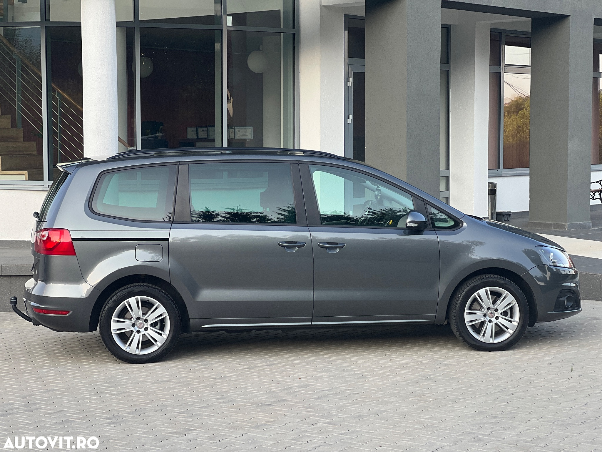 Seat Alhambra 2.0 TDI Ecomotive Reference - 25