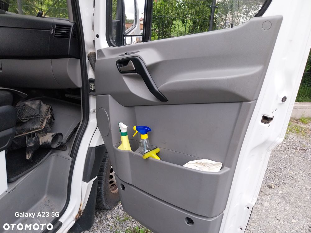 Mercedes-Benz Sprinter - 16