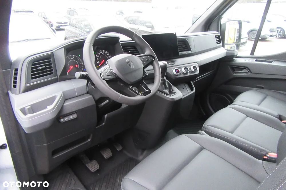 Renault Master Furgon Extra L2H2 130KM - 6
