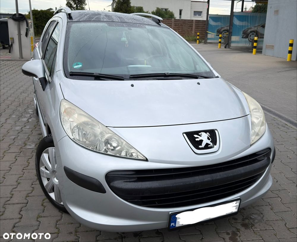 Peugeot 207 110 HDi FAP Filou - 1