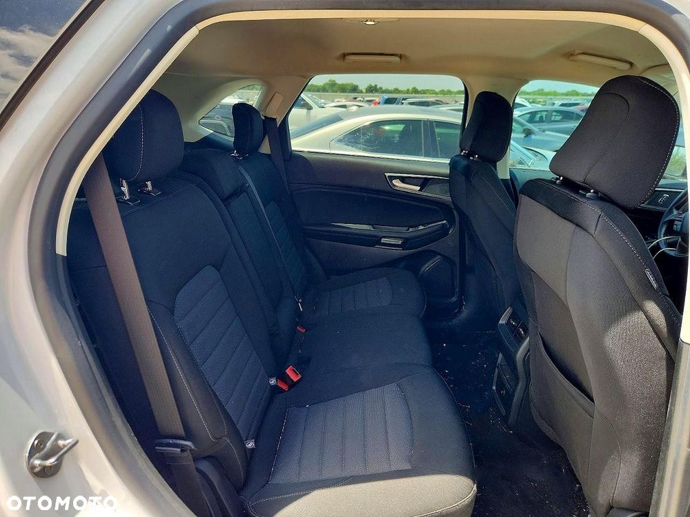 Ford Edge - 12