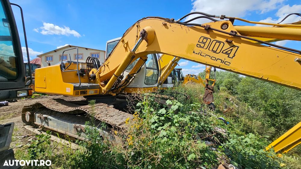 Liebherr R 904 Excavator pe senile - 6