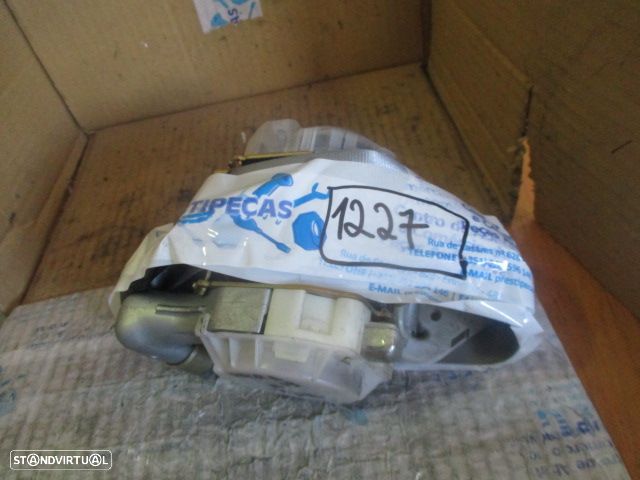 Pre-Tensor 33028558 NISSAN MICRA 2003 3P FD - 2