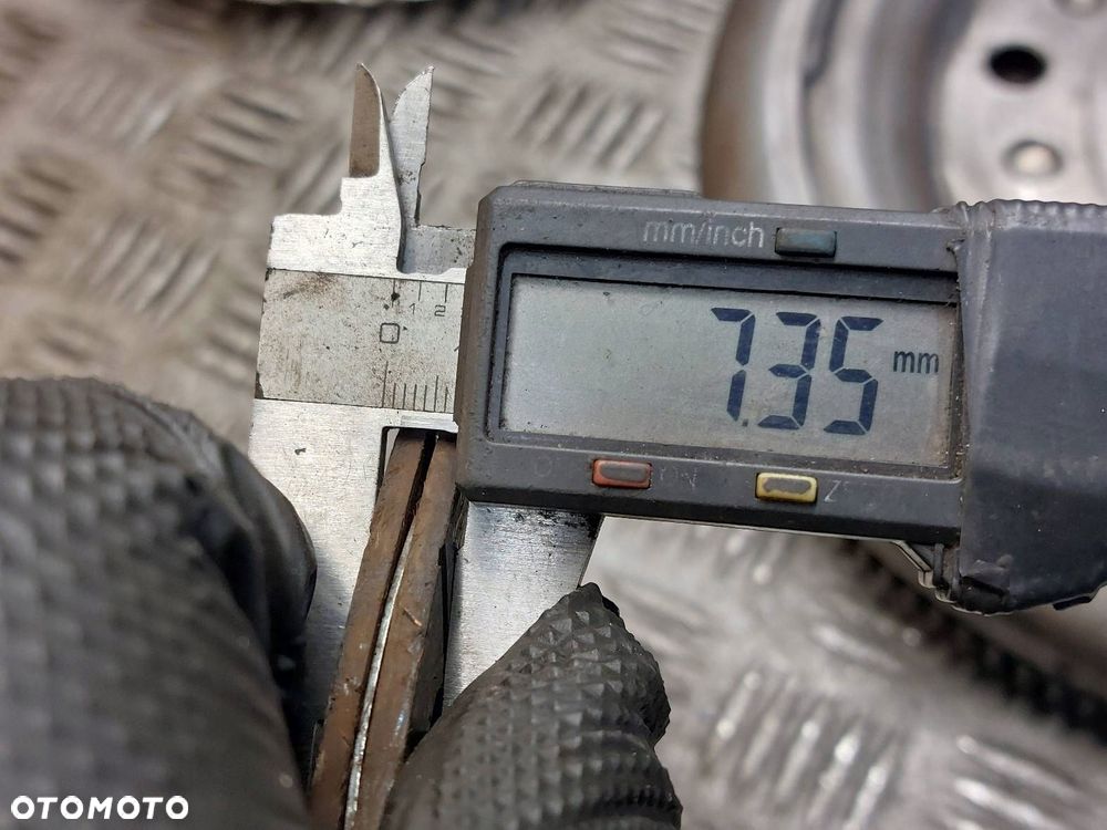 KOŁO DWUMASOWE + TARCZA + DOCISK + ŁOŻYSKO OPOROWE SKODA OCTAVIA I - 11