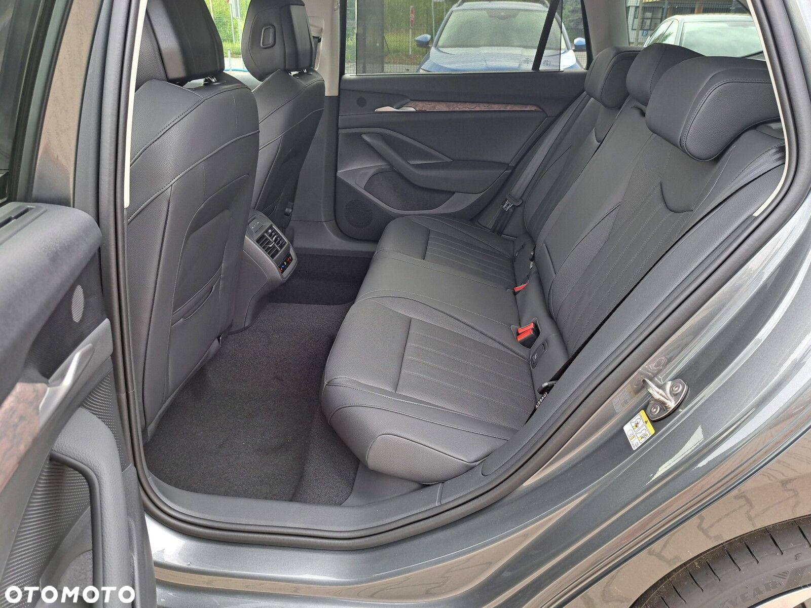 Skoda Superb 2.0 TSI 4x4 L&K DSG - 29